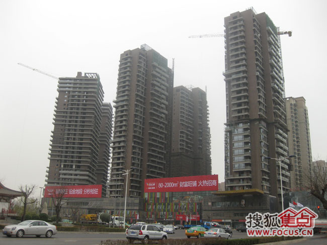 [莱安逸境]华润超市入口黄金小现铺登记中